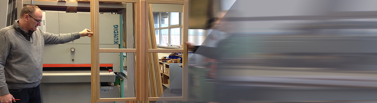 Kompetente Beratung Fensterbau in Werkstatt